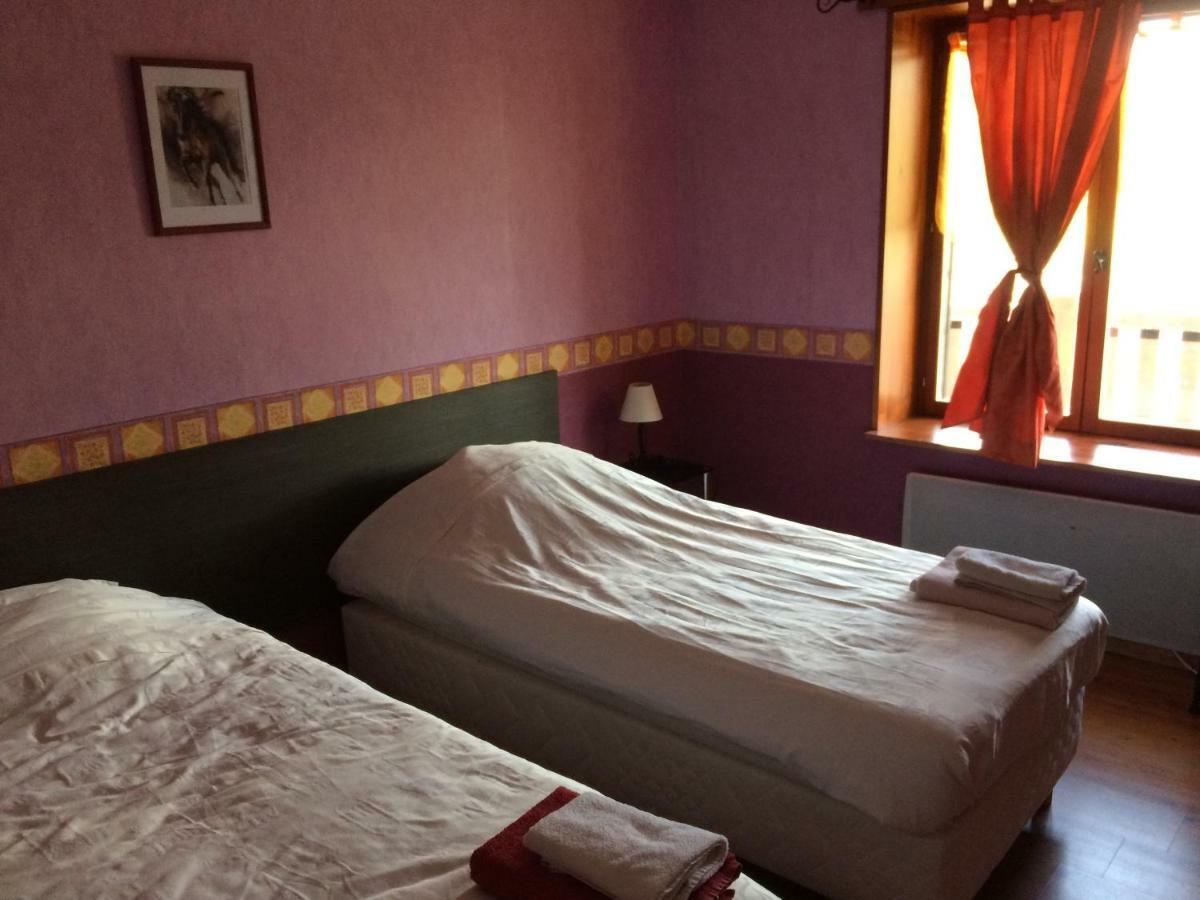 El Rancho Criollo Rooms And Gites Maubert-Fontaine Екстериор снимка